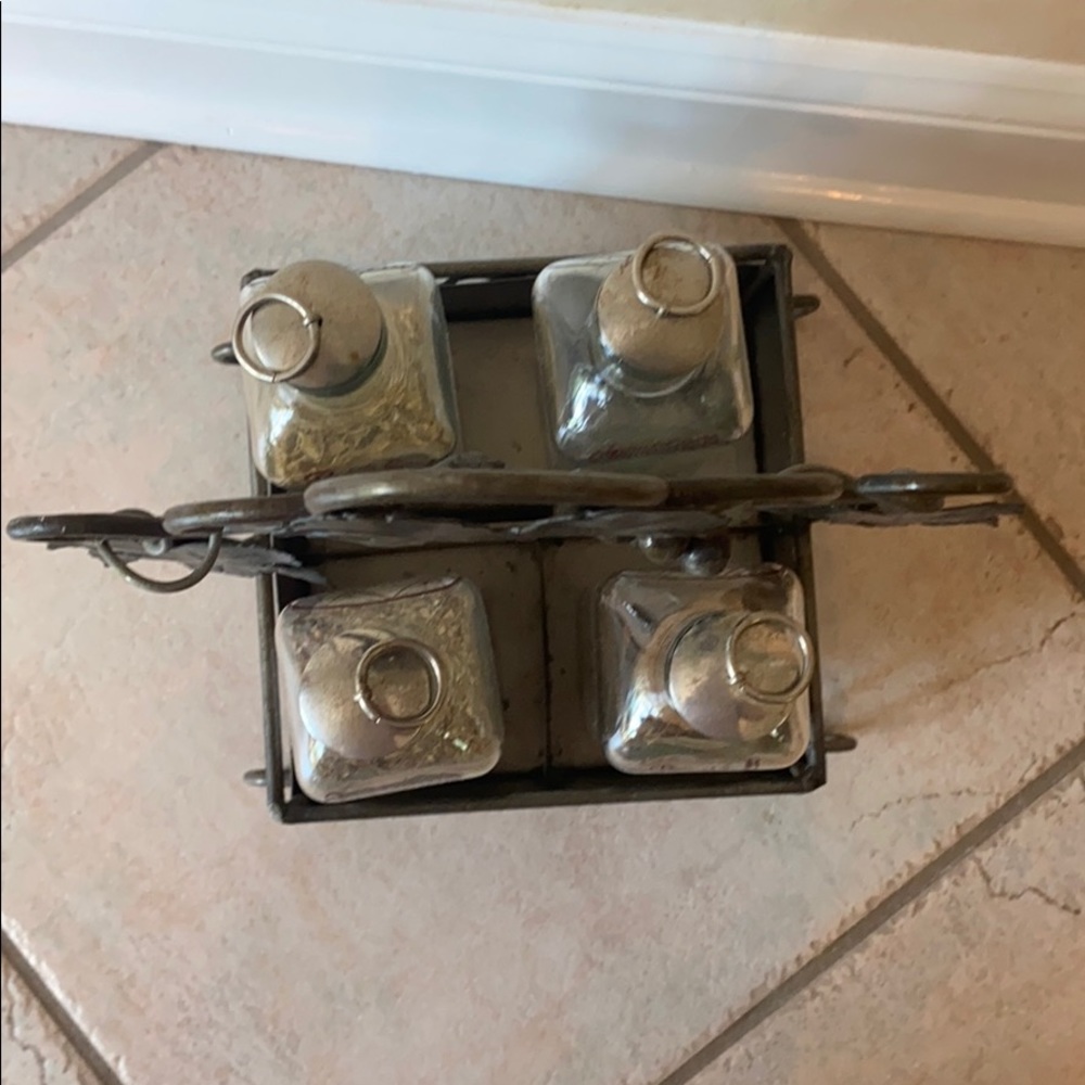 Metal spice holder /4 spice bottles inc. - Picture 7 of 11